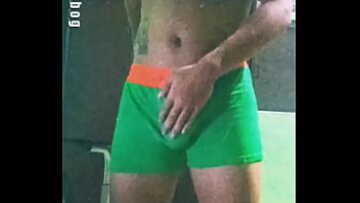 Pinoy Bagets tatuați într-o sesiune de sex sălbatic Tamod se termină cu o cumshot dezordonat