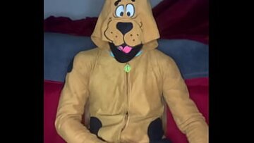 Big Dick în acțiune a lui GucciCapone: o extravaganță de handjob și cumshot